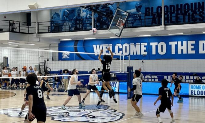 CCNY men's volleyball versus John Jay